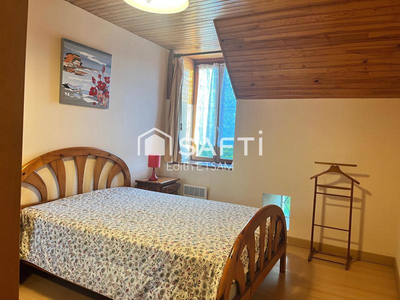 Maison - 211 m² - 11 pièces