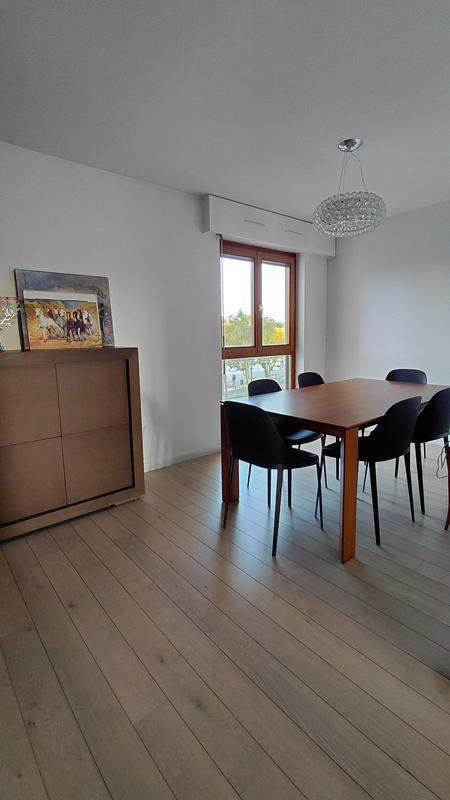 Appartement - 145 m² - 6 pièces