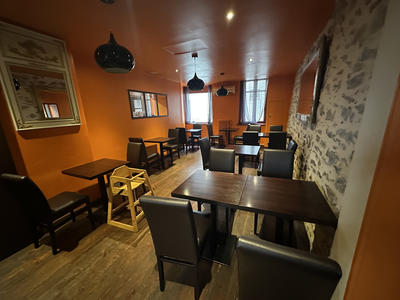 Fonds de commerce - Magasins - 200 m²