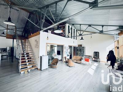 Maison - 200 m² - 5 pièces