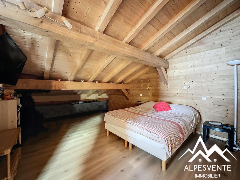 Châlet - 285 m² - 10 pièces