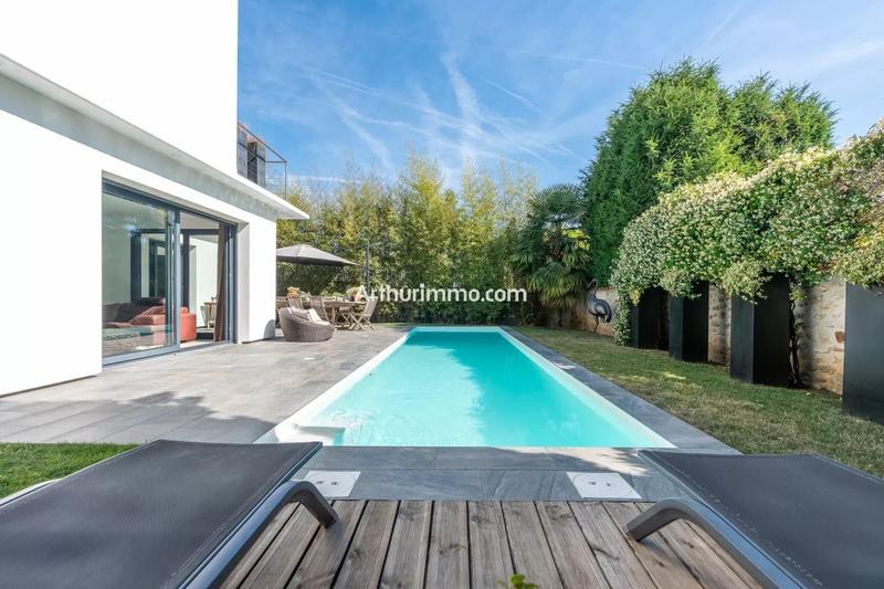 Maison - 147 m² - 6 pièces