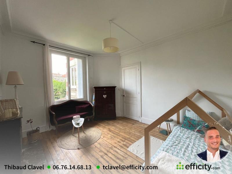 Maison - 240 m² - 6 pièces