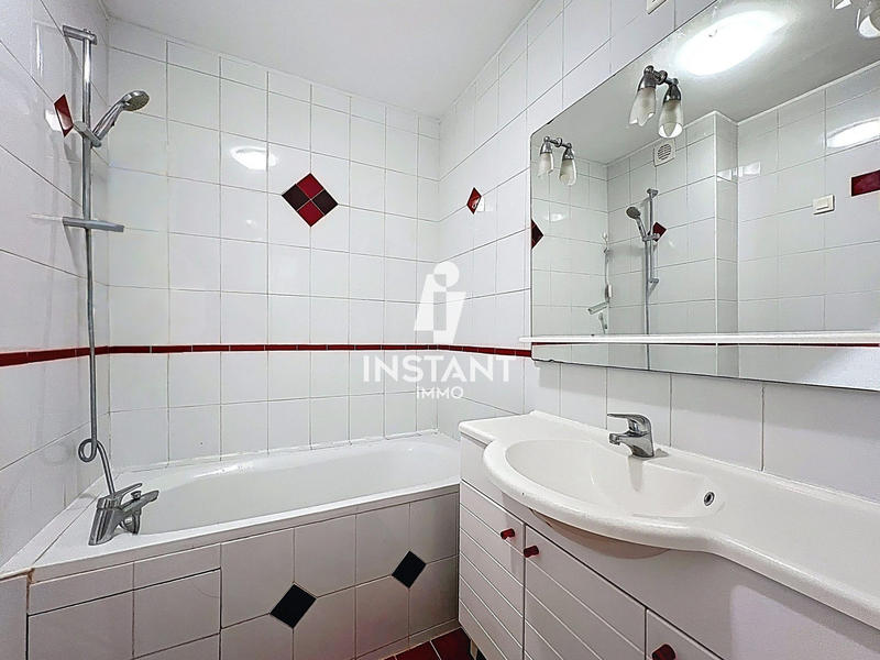 Appartement - 83 m² - 4 pièces