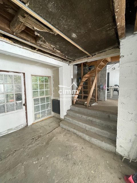 Maison traditionnelle - 130 m² - 6 pièces