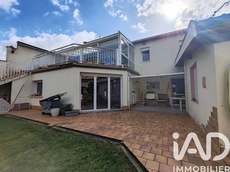 Maison - 203 m² - 7 pièces