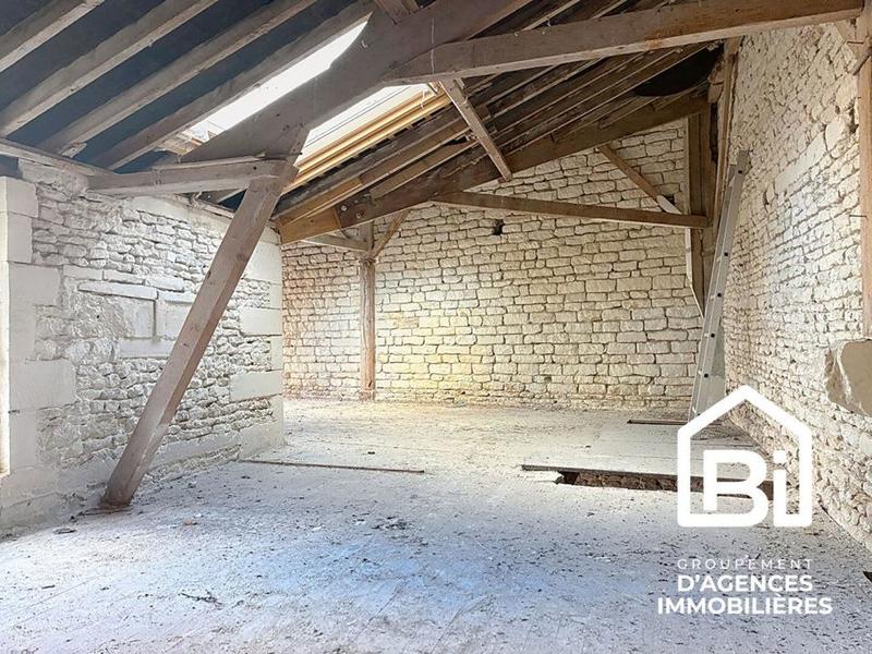 Maison en pierre - 217 m² - 8 pièces