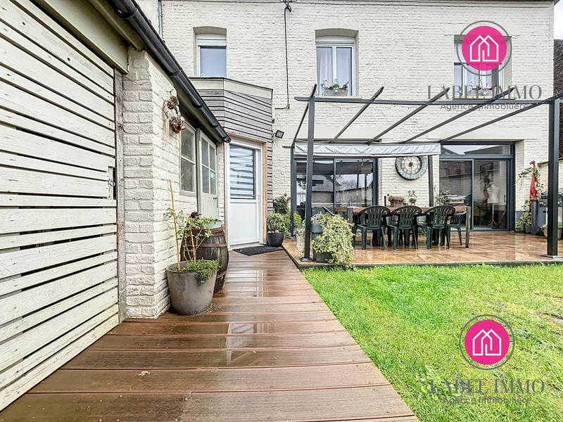 Maison - 200 m² - 10 pièces