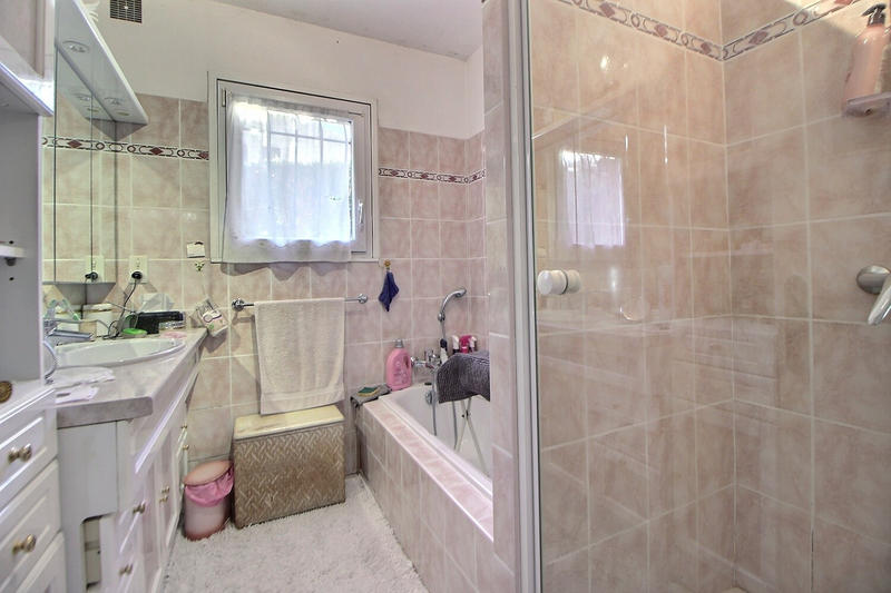 Maison - 107 m² - 4 pièces