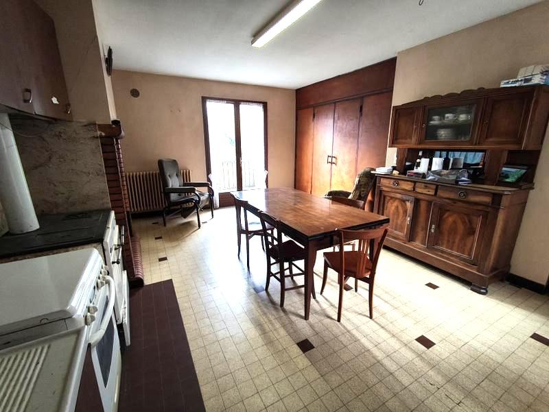 Maison ancienne - 180 m² - 8 pièces