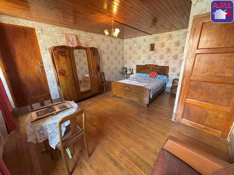 Maison - 142 m² - 6 pièces