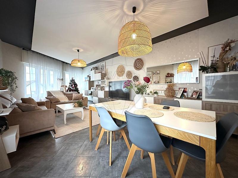 Maison de ville - 178 m² - 5 pièces