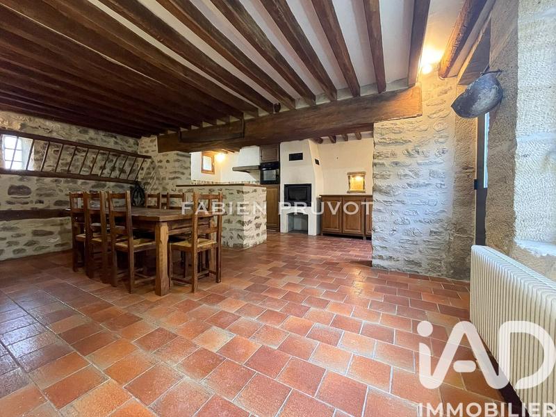 Maison - 300 m² - 15 pièces