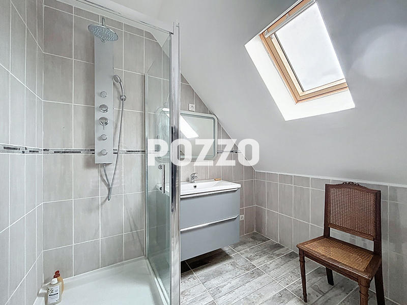 Maison - 165 m² - 6 pièces