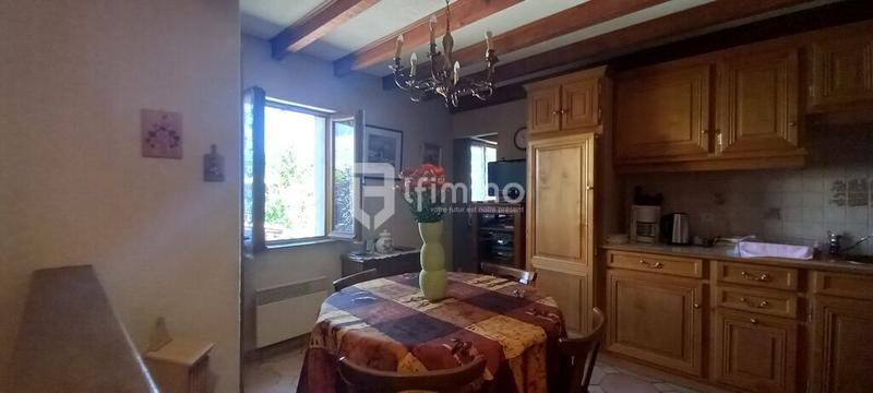 Maison - 175 m² - 8 pièces