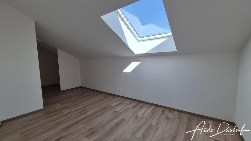 Appartement - 98 m² - 4 pièces