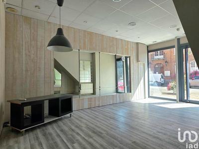 Local commercial - 73 m² - 4 pièces