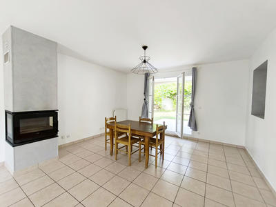 Maison - 131 m² - 8 pièces