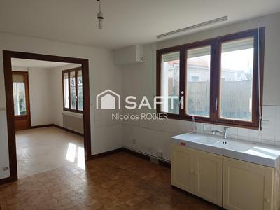 Maison - 105 m² - 4 pièces