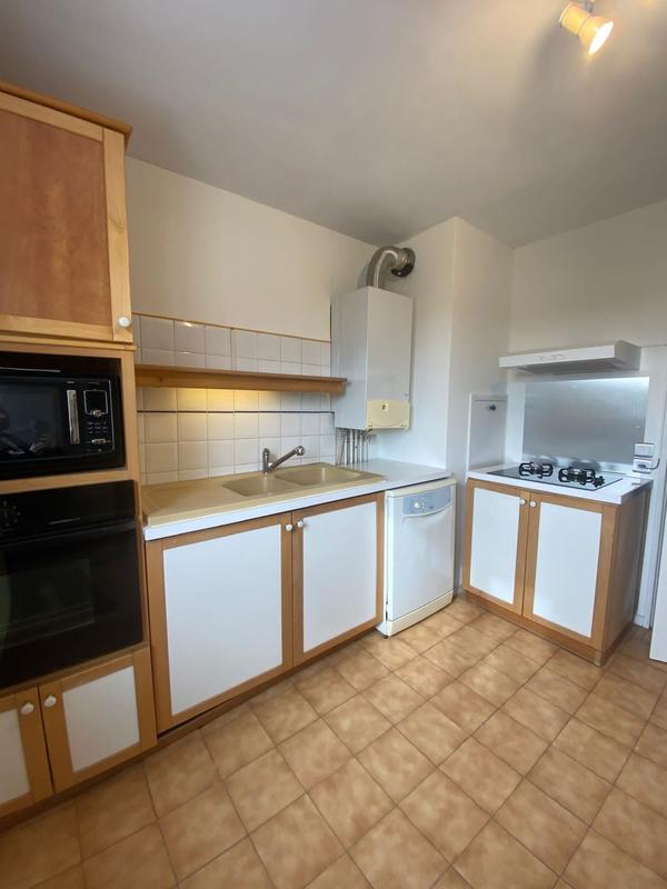 Appartement - 94 m² - 5 pièces