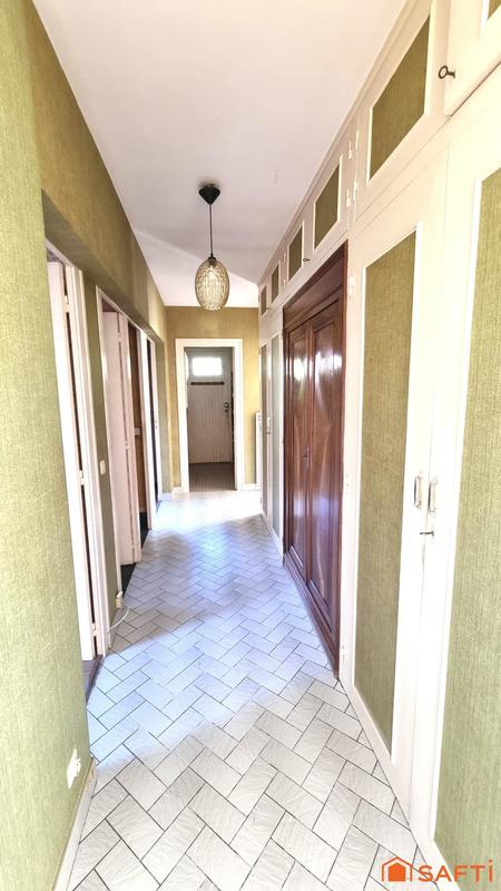 Maison - 197 m² - 9 pièces