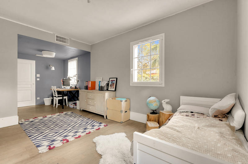 Maison d'architecte - 285 m² - 9 pièces