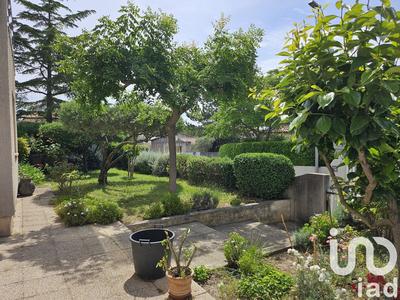 Maison - 235 m² - 9 pièces