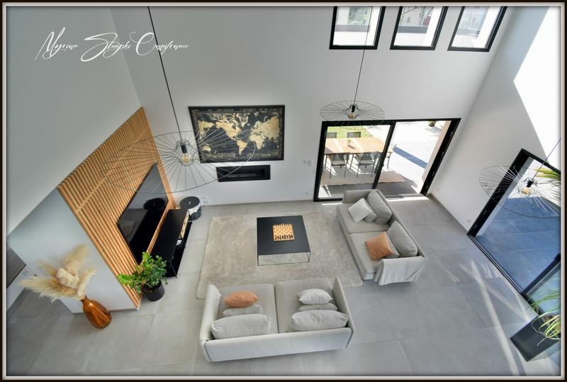 Propriété - 290 m² - 8 pièces