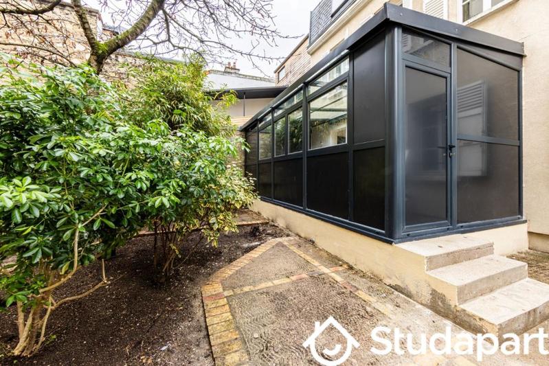 Chambre - 11 m² - 1 pièce