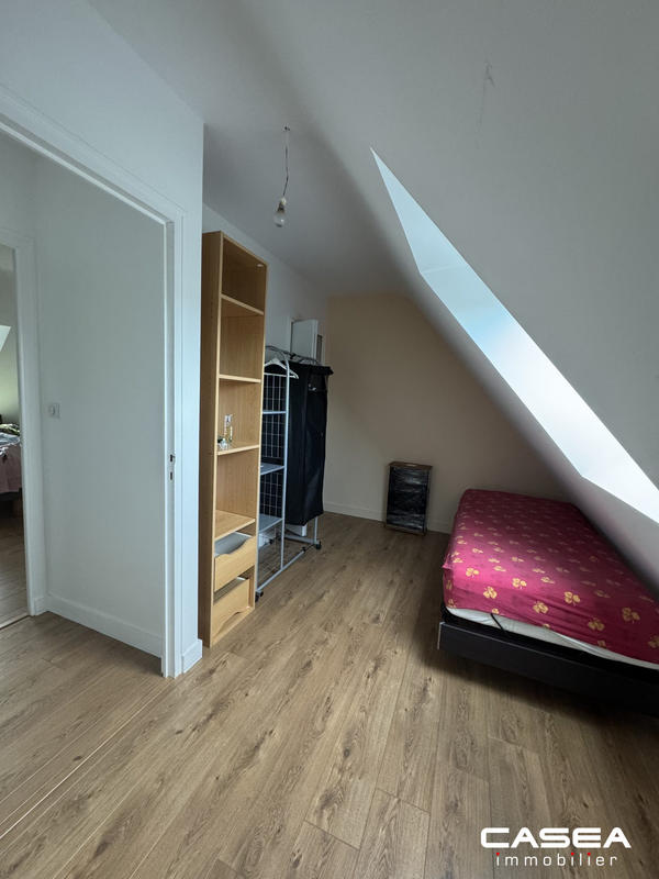 Maison - 147 m² - 8 pièces