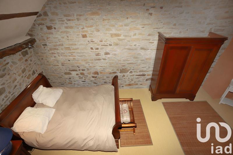 Maison - 218 m² - 8 pièces