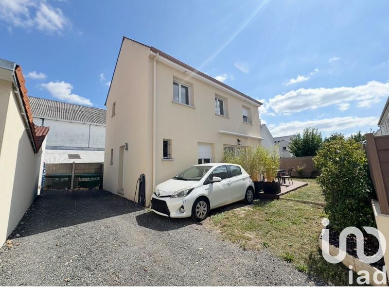 Maison - 90 m² - 5 pièces