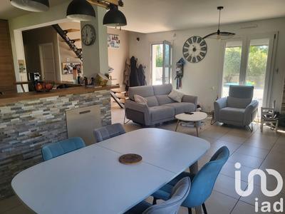 Maison - 140 m² - 6 pièces