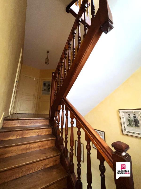 Maison - 162 m² - 7 pièces