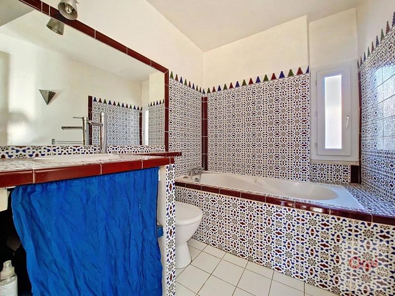 Appartement - 90 m² - 3 pièces