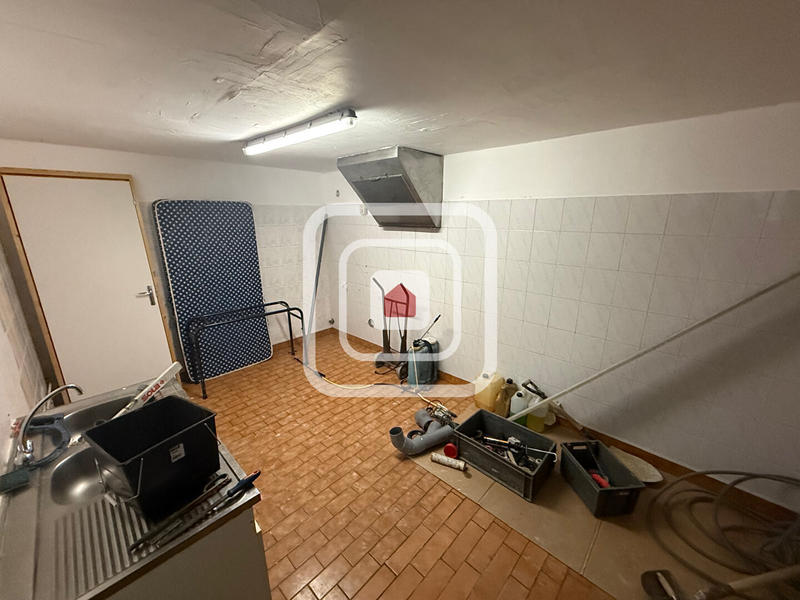 Maison - 642 m² - 14 pièces