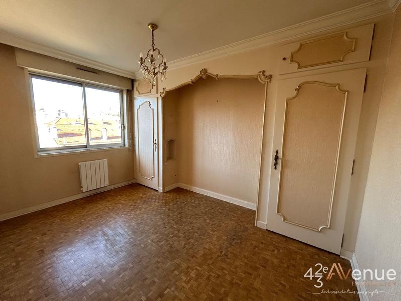 Appartement - 92 m² - 4 pièces