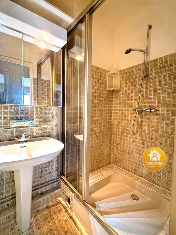 Appartement - 98 m² - 5 pièces