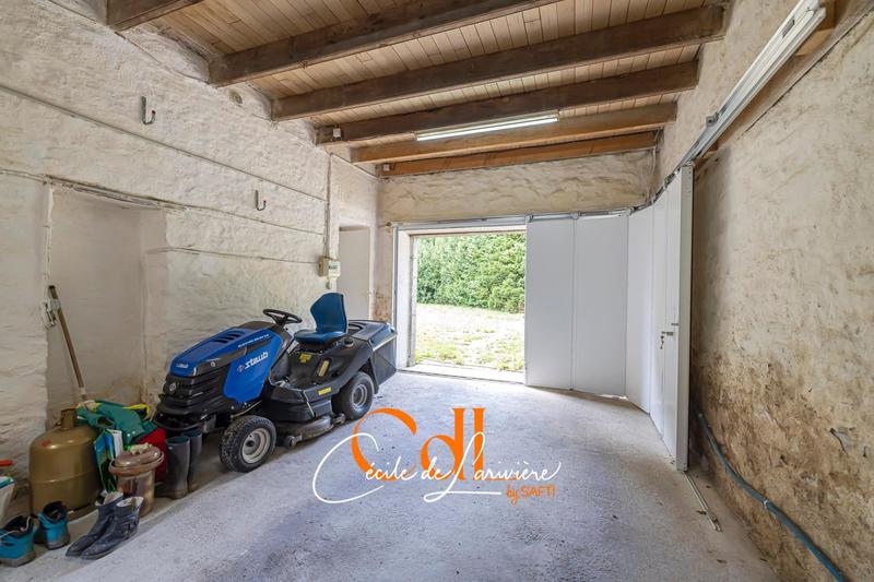 Maison - 223 m² - 8 pièces