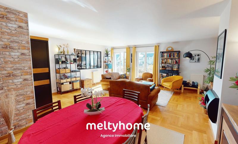 Appartement - 108 m² - 4 pièces