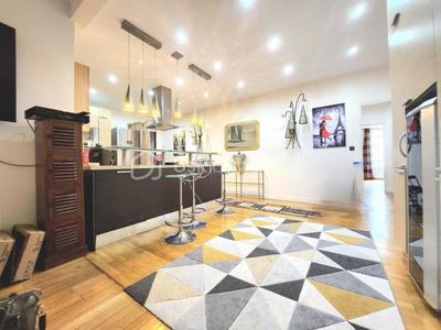 Appartement - 83 m² - 3 pièces