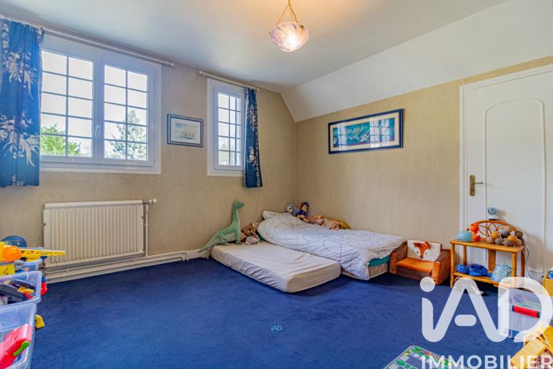 Maison - 250 m² - 10 pièces