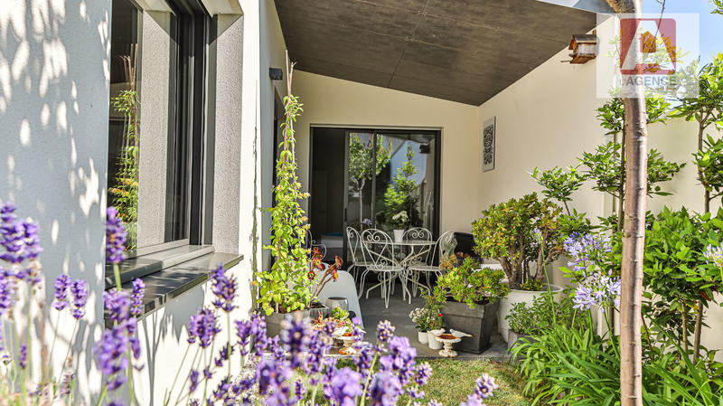 Maison - 162 m² - 5 pièces