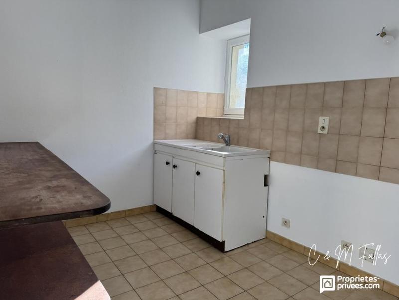 Maison de village - 100 m² - 6 pièces