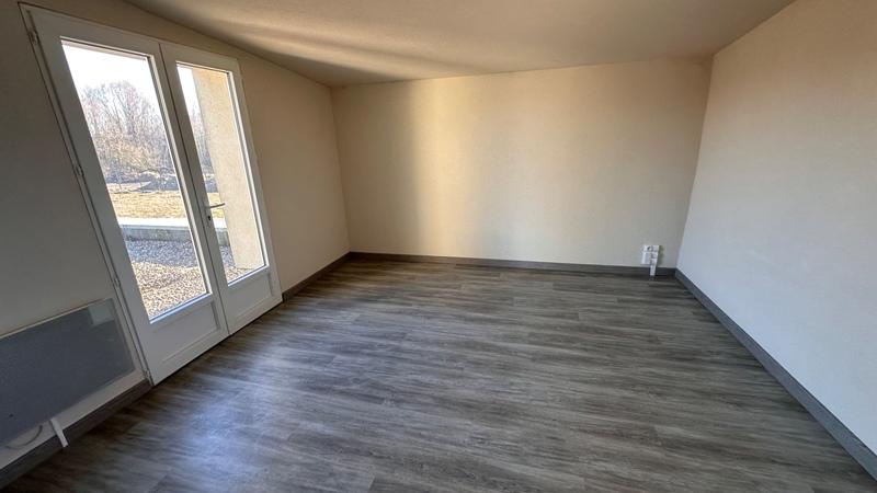 Local commercial - 85 m² - 4 pièces