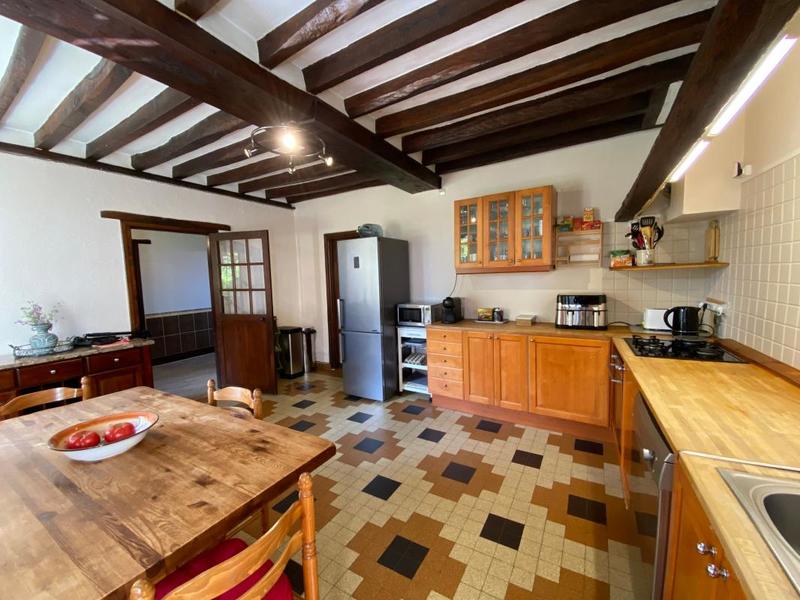 Maison - 211 m² - 6 pièces