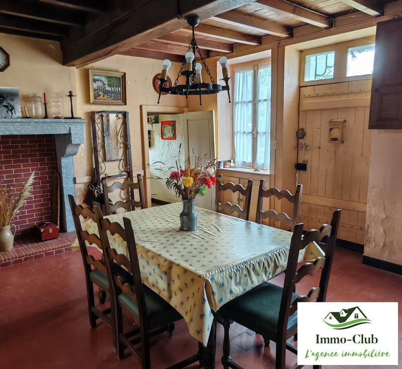 Maison - 180 m² - 8 pièces