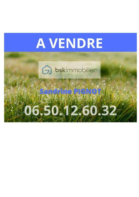 Terrain constructible - 1 088 m²