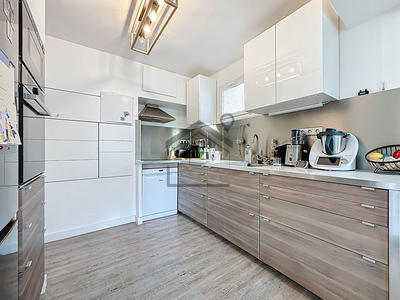 Maison - 74 m² - 4 pièces