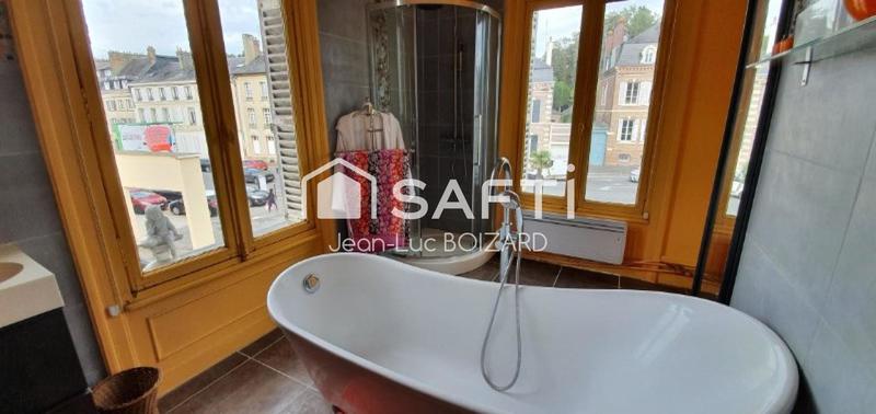 Appartement - 163 m² - 7 pièces